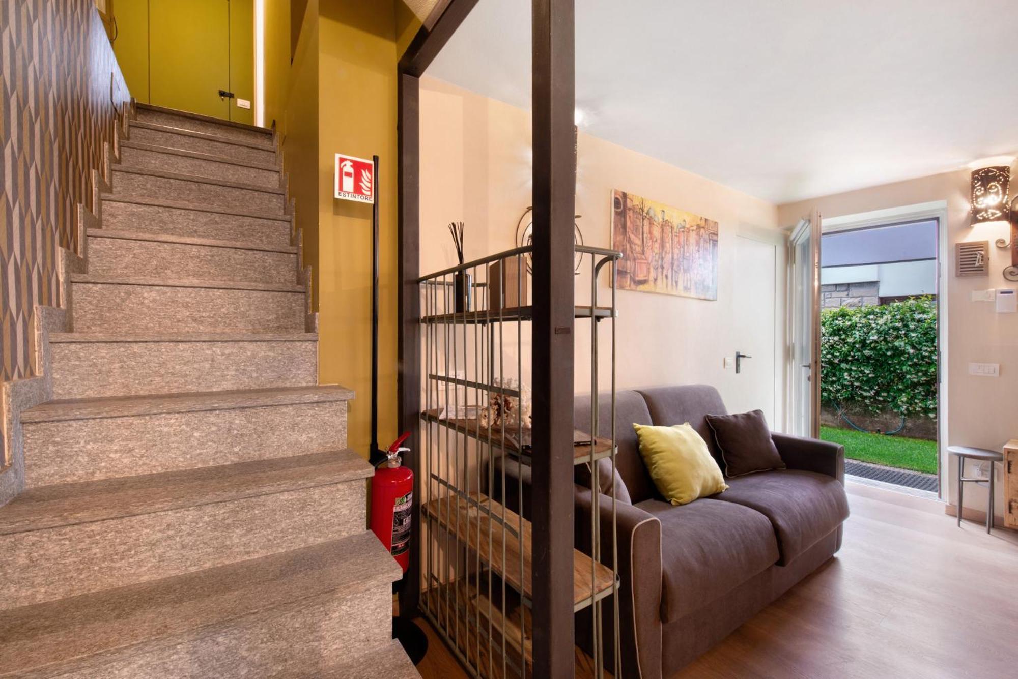 Aloha Lake Apartments Mandello del Lario Eksteriør billede